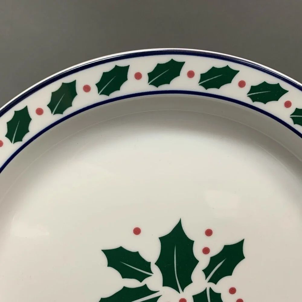 Dansk Bistro Plate White Green Blue Red Holly Berries‎ 8 3/4